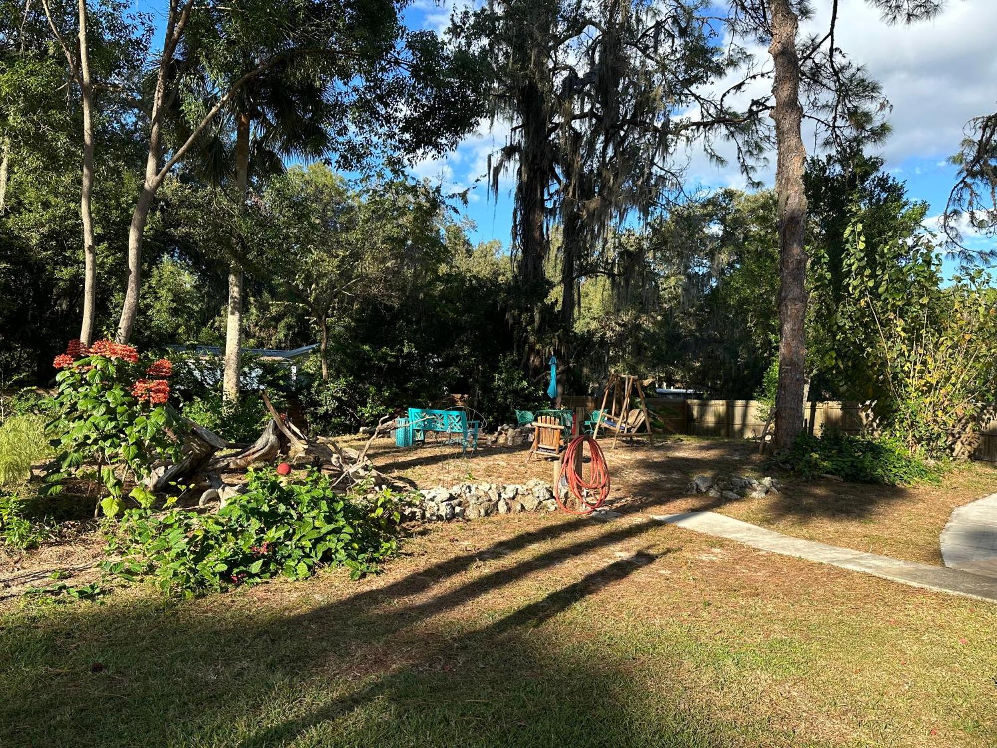 Nature Coast Inn & Cottages Inglis Dış mekan fotoğraf